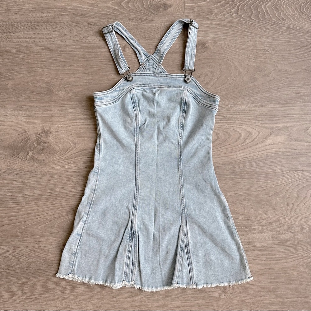 🆕 Light Wash Denim Fit & Flare Mini Dress with Adjustable Shoulder Straps - Picture 2 of 14